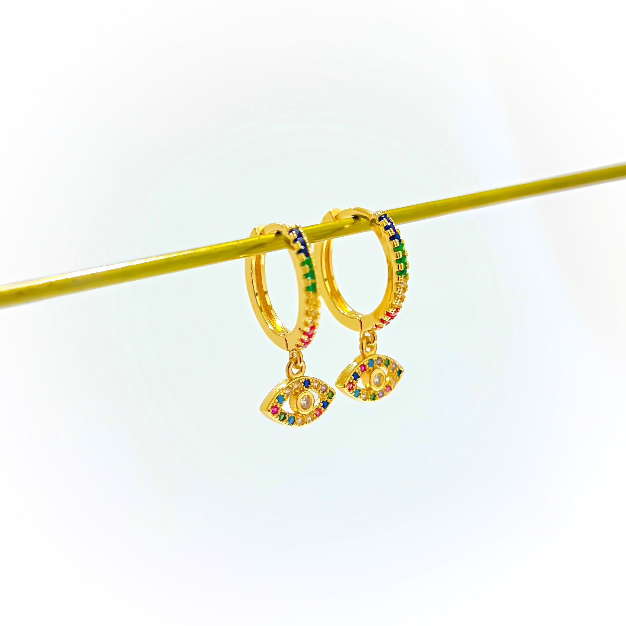    aretes-de-ojo-con-zirconias-multicolor